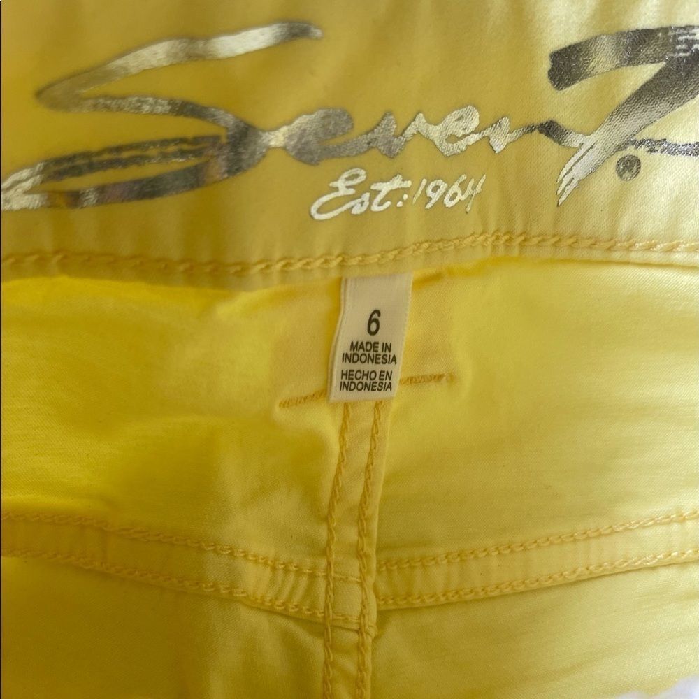 3/$25 SEVEN7 High Rise Skinny Crop Yellow Jean.Size 6 - Picture 3 of 8